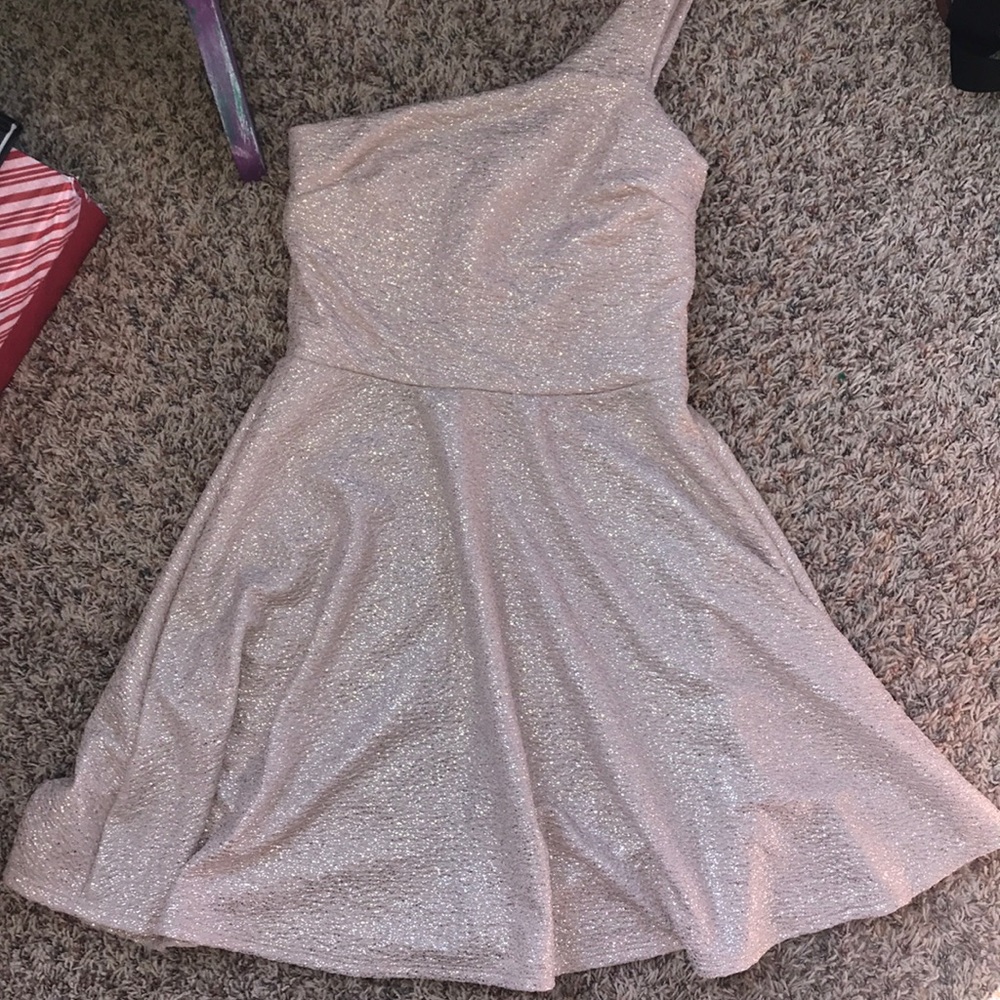 One shoulder dress